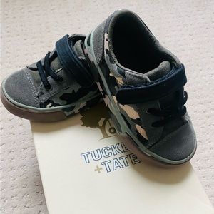 Tucker + Tate Camo Sneakers Toddler Sz 7